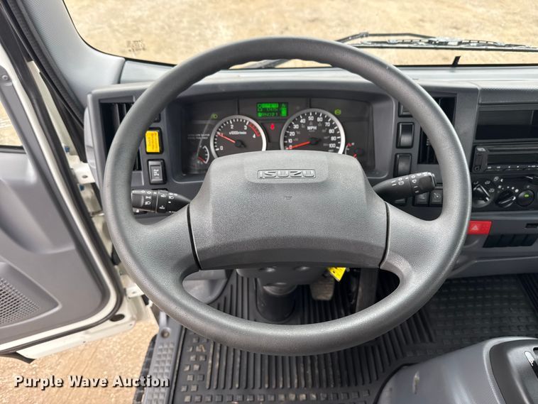 image for item EG1828 2022 Isuzu NRR rollback truck