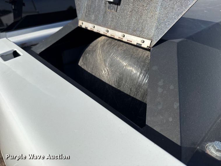 image for item EG1857 2011 Chevrolet 2500HD Crew Cab pickup truck