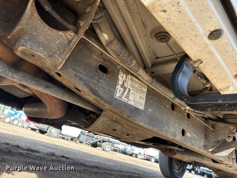 image for item EG1857 2011 Chevrolet 2500HD Crew Cab pickup truck