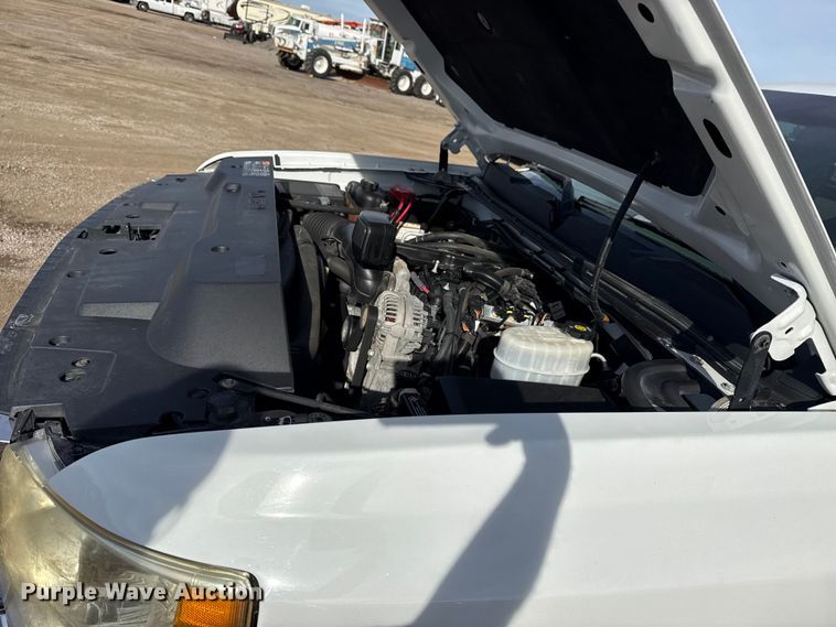 image for item EG1857 2011 Chevrolet 2500HD Crew Cab pickup truck