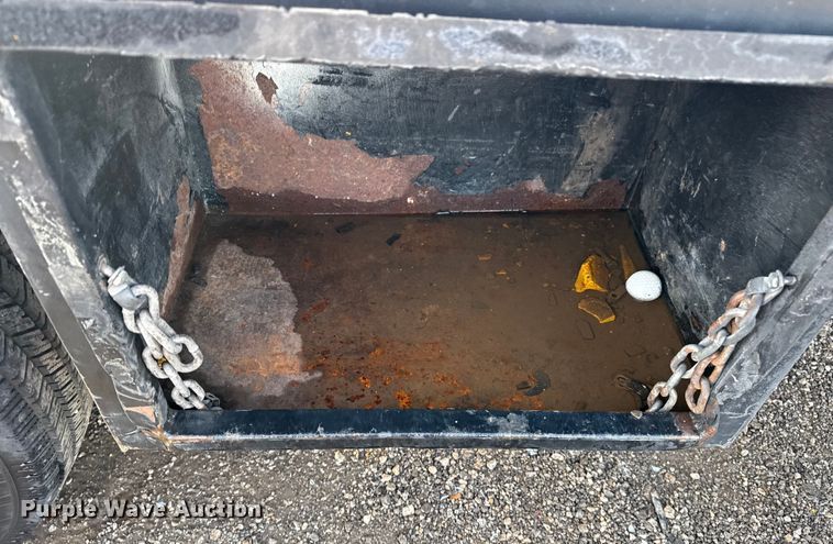 image for item EG1912 2013 Chevrolet Silverado 3500HD flatbed pickup truck