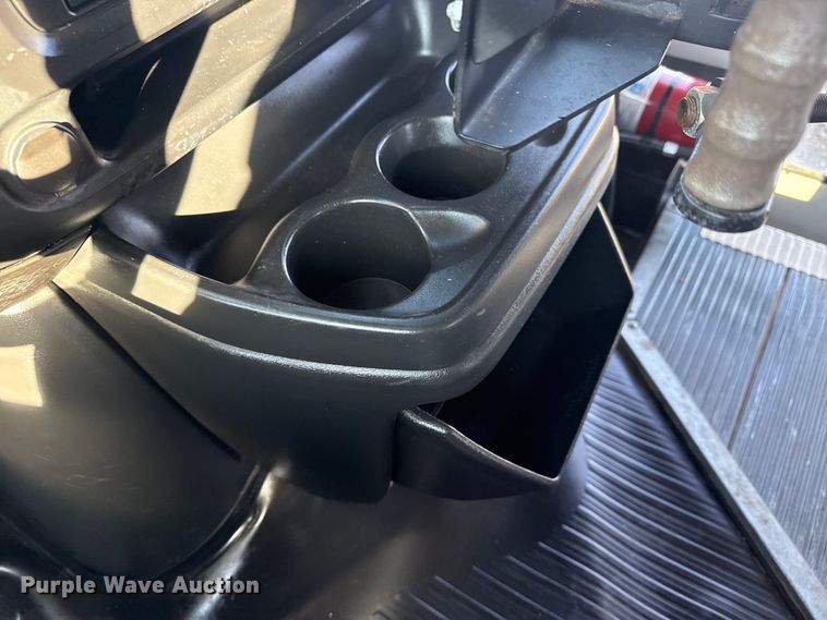 image for item EG1916 2007 Chevrolet Express bus