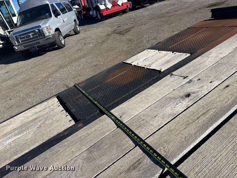 image for item EG1927 2011 Interstate Trailers 20DTA equipment trailer