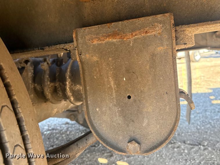 image for item EG1927 2011 Interstate Trailers 20DTA equipment trailer