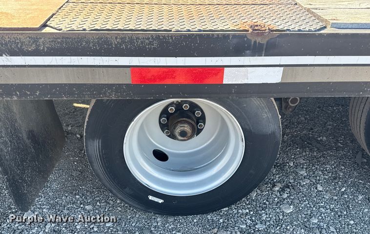 image for item EG1927 2011 Interstate Trailers 20DTA equipment trailer