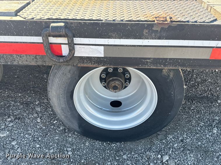 image for item EG1927 2011 Interstate Trailers 20DTA equipment trailer