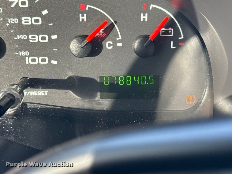 image for item EG1935 2008 Ford E350 handicap accessible van