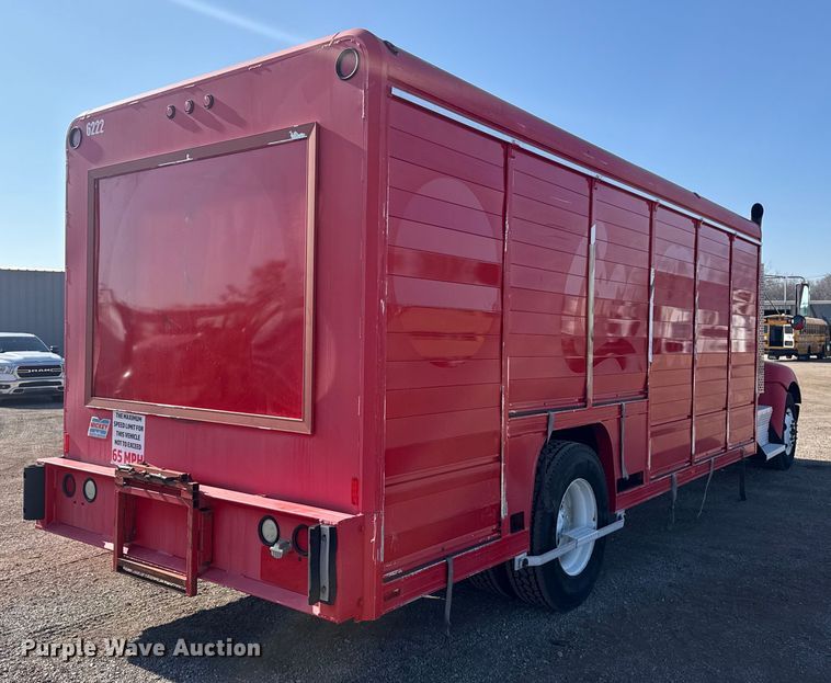 image for item EG1939 2012 Kenworth T370 delivery truck