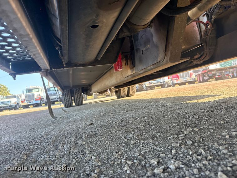 image for item EG1939 2012 Kenworth T370 delivery truck