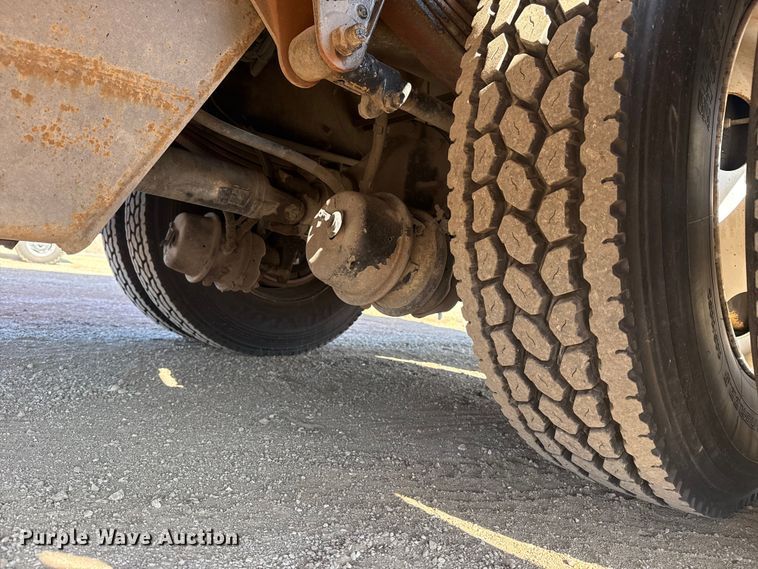 image for item EG1939 2012 Kenworth T370 delivery truck