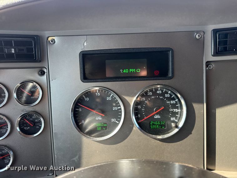 image for item EG1939 2012 Kenworth T370 delivery truck