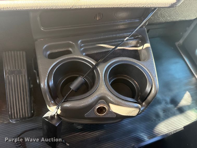 image for item EG1939 2012 Kenworth T370 delivery truck