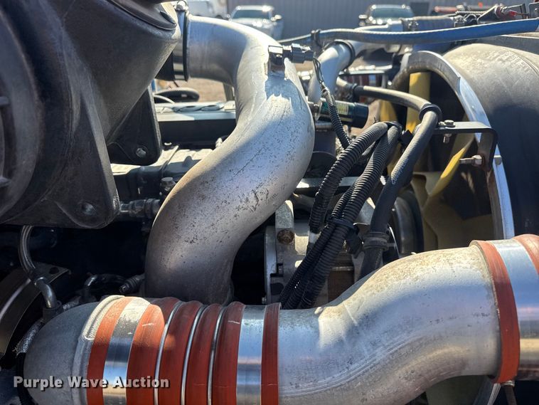 image for item EG1939 2012 Kenworth T370 delivery truck