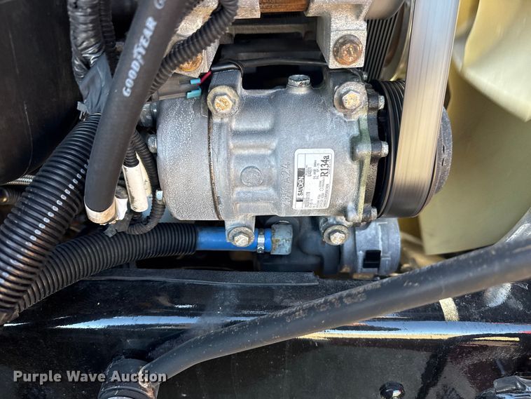 image for item EG1939 2012 Kenworth T370 delivery truck