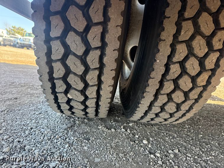 image for item EG1939 2012 Kenworth T370 delivery truck