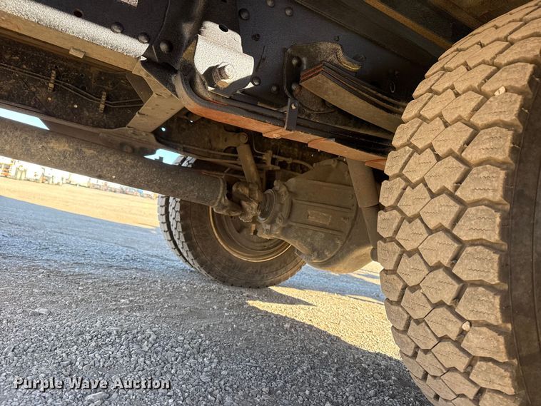 image for item EG1966 2020 Isuzu NRR box truck