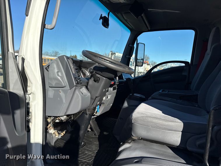 image for item EG1966 2020 Isuzu NRR box truck