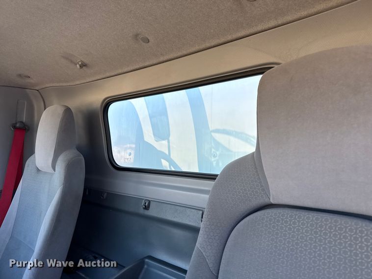 image for item EG1966 2020 Isuzu NRR box truck