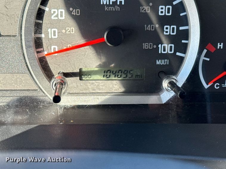 image for item EG1966 2020 Isuzu NRR box truck