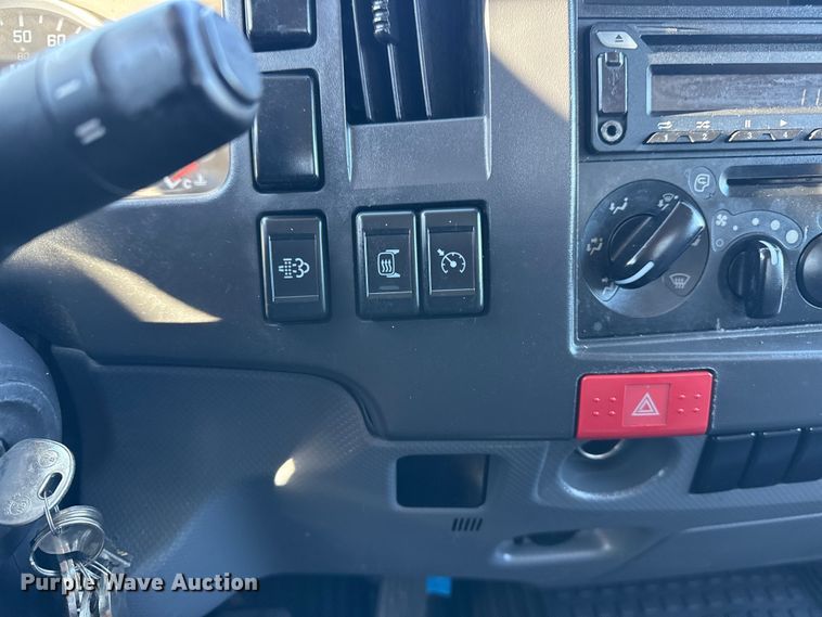 image for item EG1966 2020 Isuzu NRR box truck