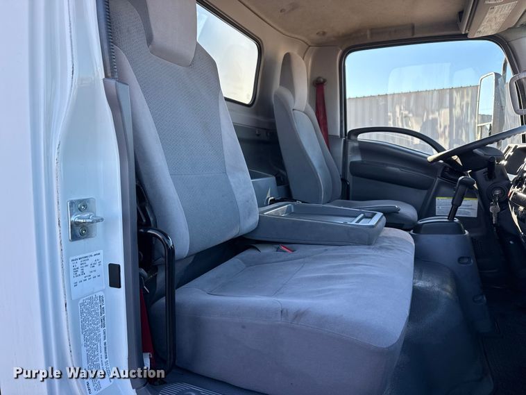 image for item EG1966 2020 Isuzu NRR box truck