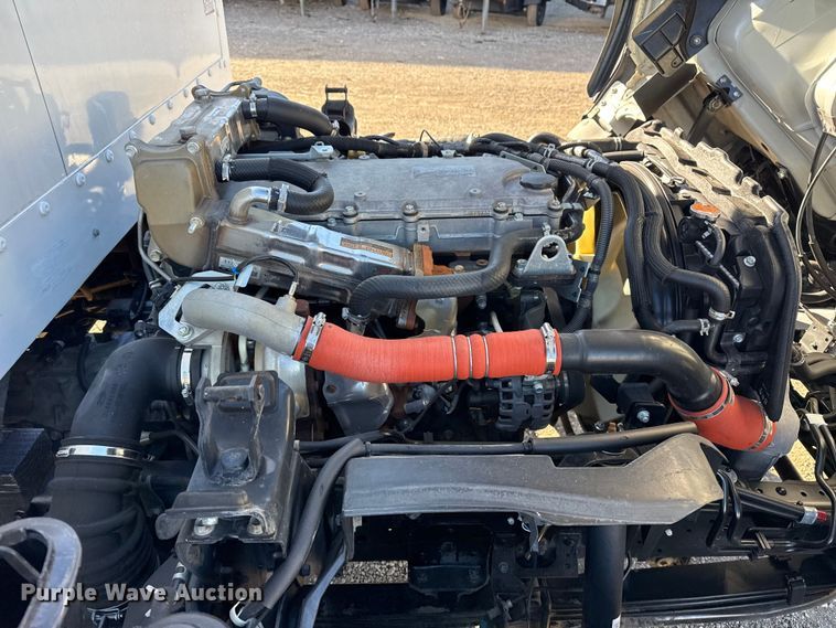 image for item EG1966 2020 Isuzu NRR box truck