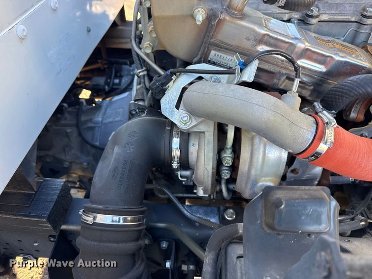 image for item EG1966 2020 Isuzu NRR box truck