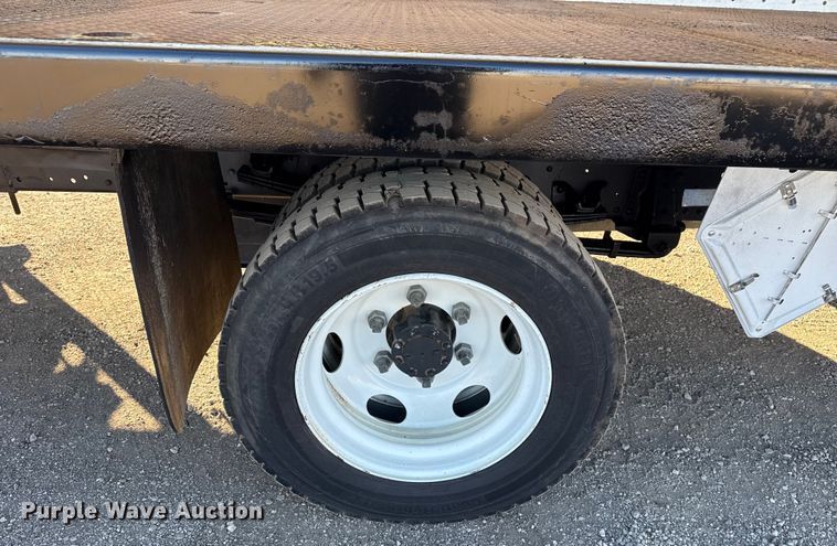 image for item EG1966 2020 Isuzu NRR box truck