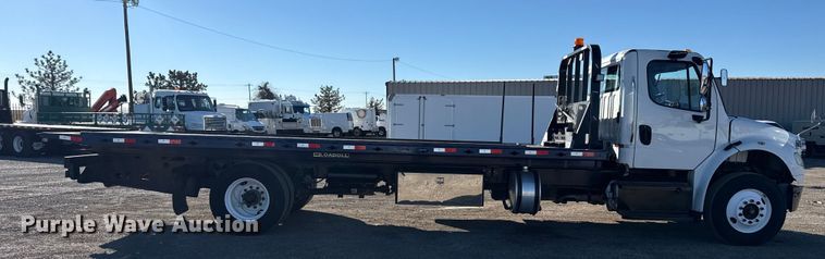 image for item EG1967 2016 Freightliner Business Class M2 rollback truck