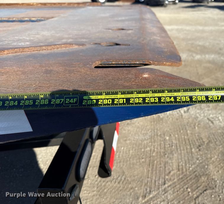 image for item EG1967 2016 Freightliner Business Class M2 rollback truck