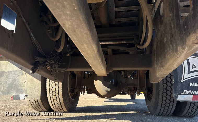 image for item EG1967 2016 Freightliner Business Class M2 rollback truck