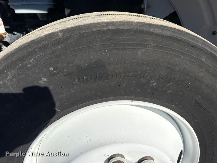 image for item EG1967 2016 Freightliner Business Class M2 rollback truck