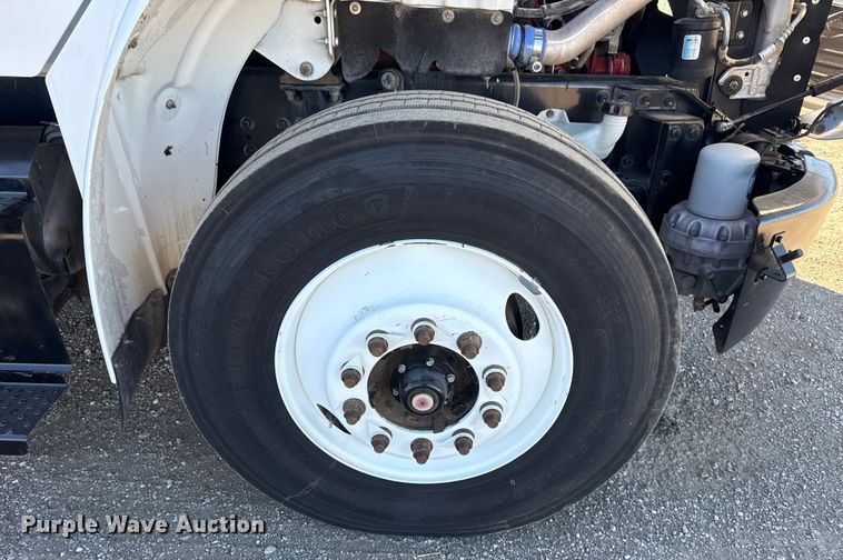 image for item EG1967 2016 Freightliner Business Class M2 rollback truck