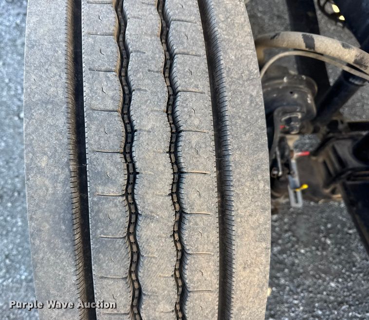 image for item EG1967 2016 Freightliner Business Class M2 rollback truck