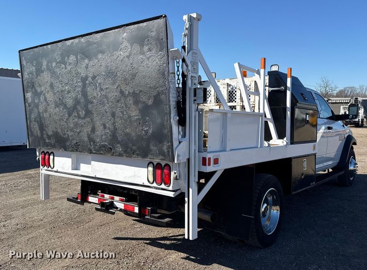 image for item EG1969 2016 Dodge Ram 4500HD Crew Cab flatbed pickup truck