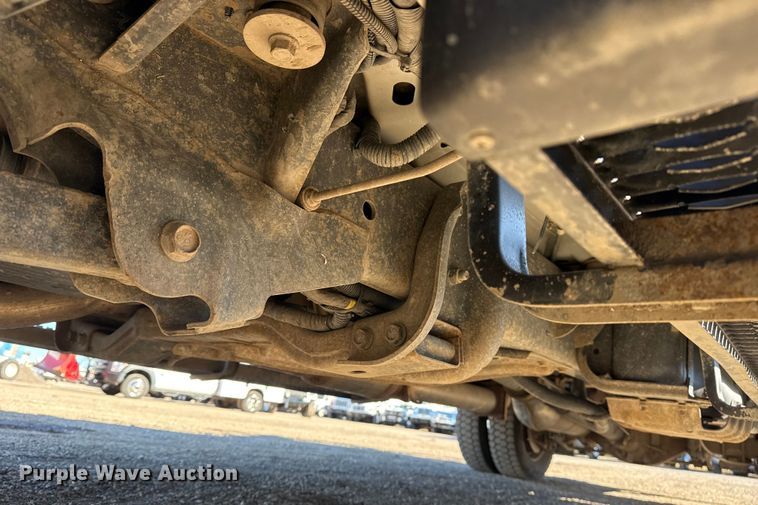 image for item EG1969 2016 Dodge Ram 4500HD Crew Cab flatbed pickup truck