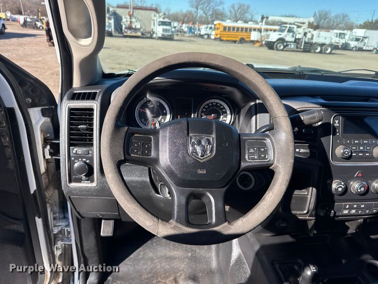 image for item EG1969 2016 Dodge Ram 4500HD Crew Cab flatbed pickup truck