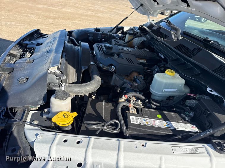 image for item EG1969 2016 Dodge Ram 4500HD Crew Cab flatbed pickup truck