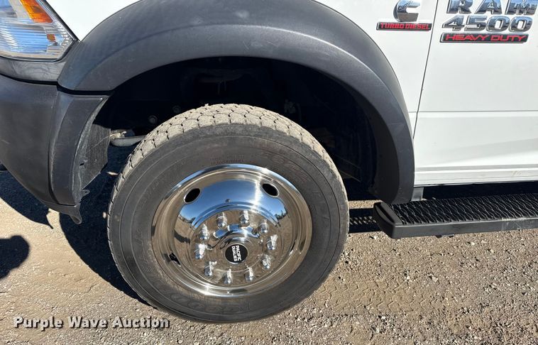 image for item EG1969 2016 Dodge Ram 4500HD Crew Cab flatbed pickup truck