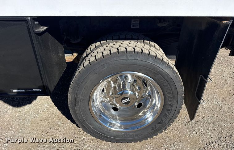 image for item EG1969 2016 Dodge Ram 4500HD Crew Cab flatbed pickup truck