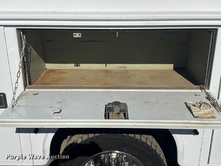 image for item EG1971 2012 Ford F450 Super Duty Crew Cab utility / service truck