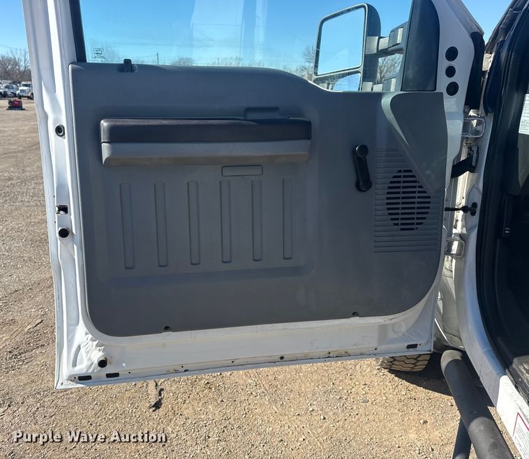 image for item EG1971 2012 Ford F450 Super Duty Crew Cab utility / service truck