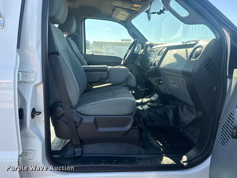 image for item EG1971 2012 Ford F450 Super Duty Crew Cab utility / service truck