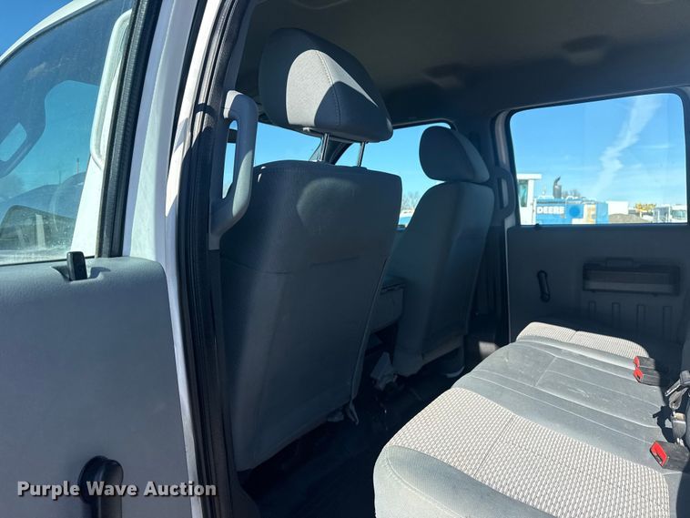 image for item EG1971 2012 Ford F450 Super Duty Crew Cab utility / service truck