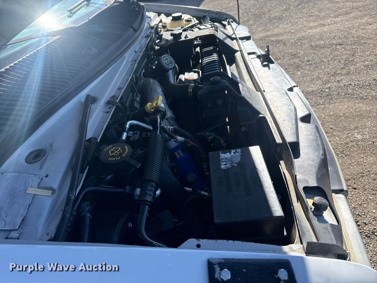 image for item EG1973 2007 Ford E450 Super Duty shuttle bus