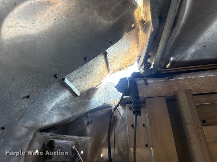 image for item EG1978 2007 Isuzu NQR box truck