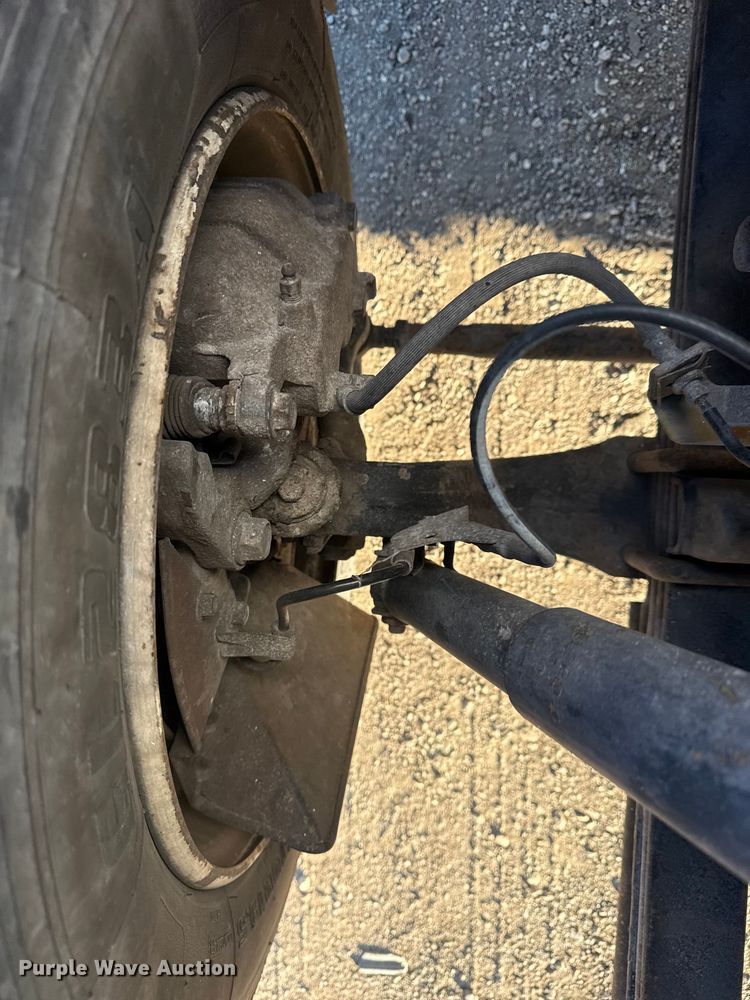 image for item EG1978 2007 Isuzu NQR box truck