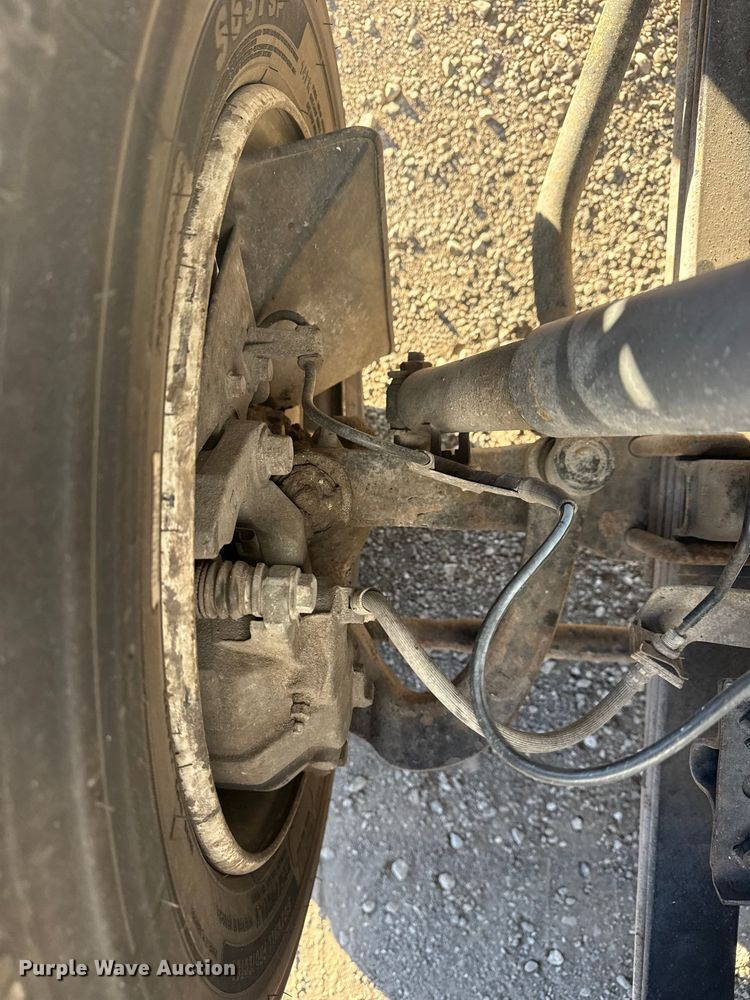 image for item EG1978 2007 Isuzu NQR box truck