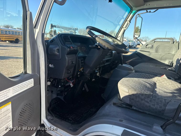 image for item EG1978 2007 Isuzu NQR box truck