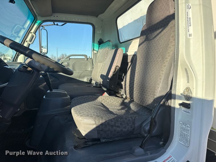 image for item EG1978 2007 Isuzu NQR box truck